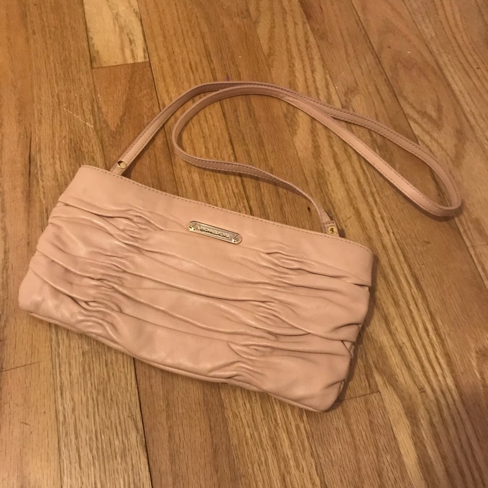 Michael Kors Blush Wristlet